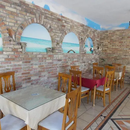 Real Hotel Sarandë